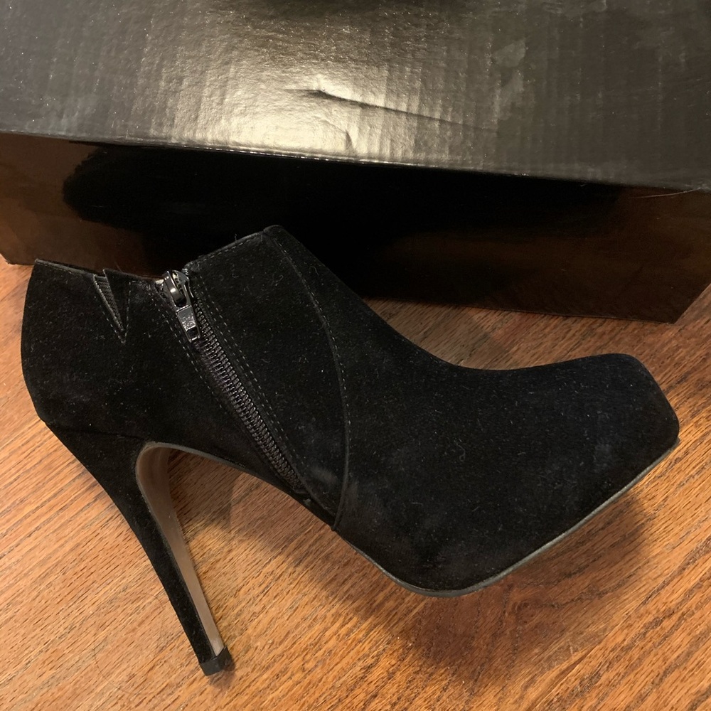 Womens Black Suede Ankle Heel Bootie
